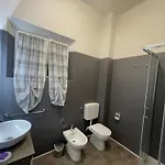 Apartament La Violetta Di // Del Ducato *
