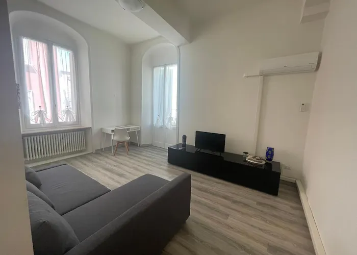 La Violetta Di // Del Ducato Διαμέρισμα *