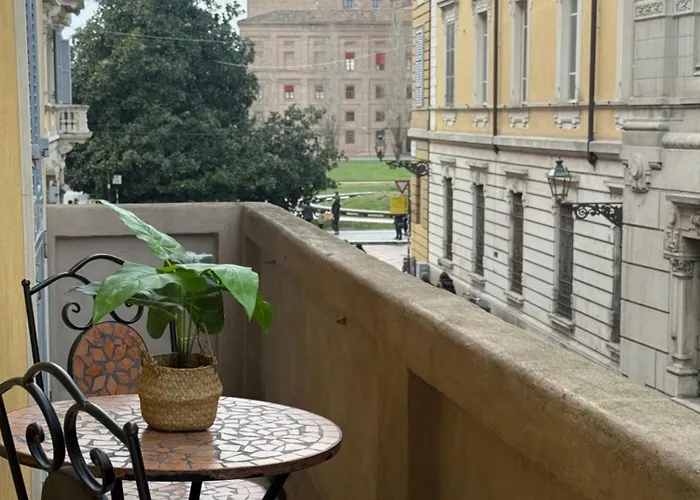 La Violetta Di // Del Ducato